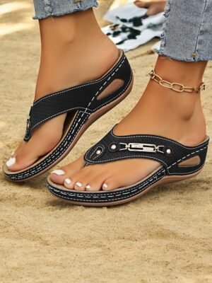 Casual Red Perforated Round Toe Rhinestone Flip-Flop Sandals - Image 14