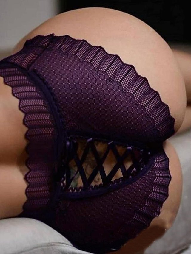 Luxe Fitted Lace Solid High Waist Short Shapewear - Image 2