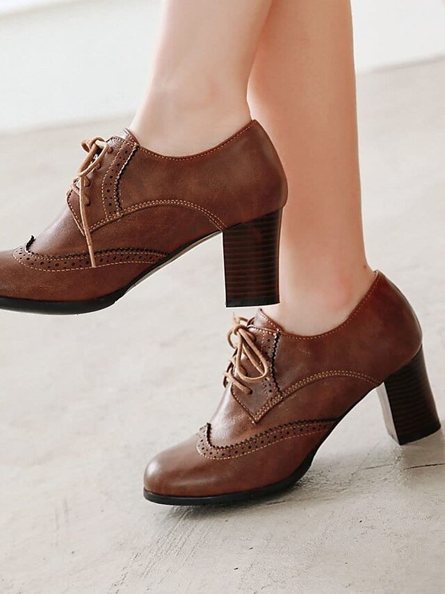Vintage Chunky Heel Brogue Oxford Mid Heel Shoes - Image 1